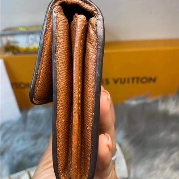 Authentic Louis Vuitton Monogram Sarah Wallet - Picture 6 of 12